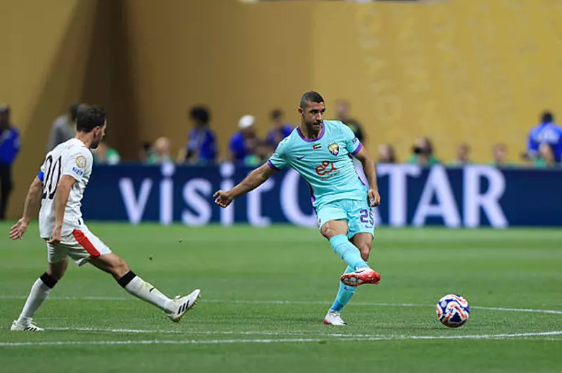 رامي ربيعة لاعب العين الإماراتي رامي ربيعة لاعب العين الإماراتي